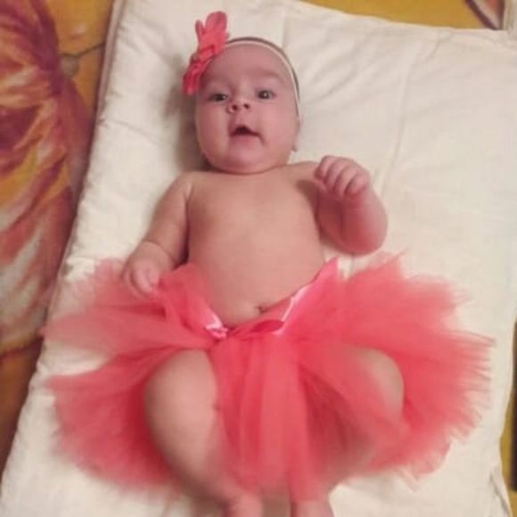 Top Sale Baby Girl Tulle Tutu Skirt and Flower Hea - Picture 2 of 2